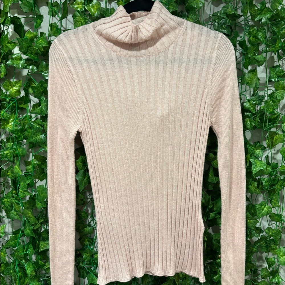 White House Black Market Light Pink Ribbed Sweater